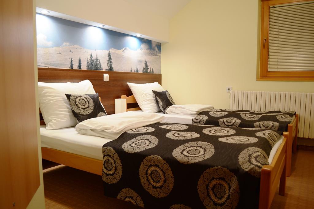 Guesthouse Lucic ยาโฮรินา ภายนอก รูปภาพ