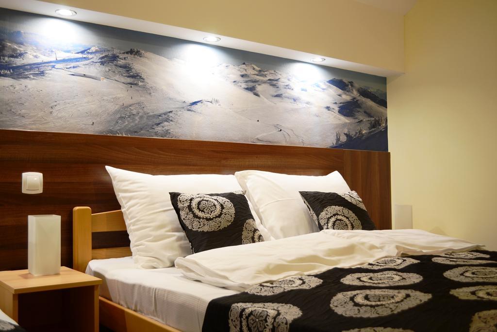 Guesthouse Lucic ยาโฮรินา ภายนอก รูปภาพ